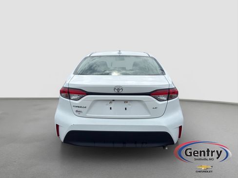 Used 2024 Toyota Corolla LE FWD image 5