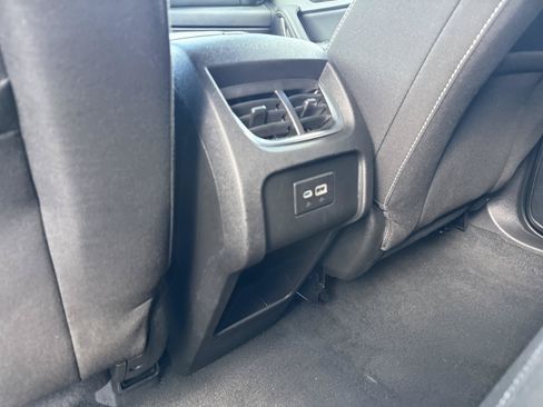 Used 2025 Chevrolet Blazer LT AWD/4WD image 30