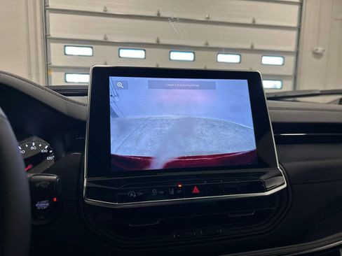 New 2026 Jeep Compass Latitude image 24