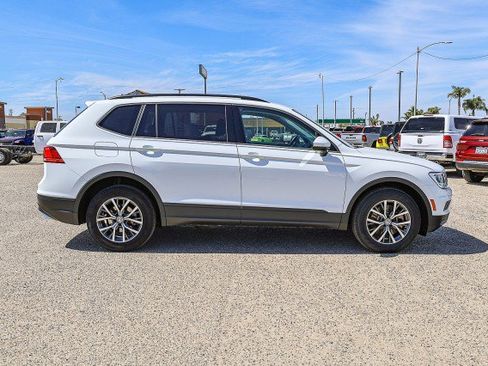 Used 2021 Volkswagen Tiguan S image 3