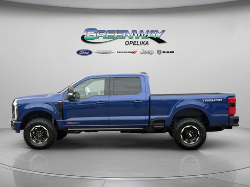 New 2026 Ford F250 Platinum w/ Tremor Off-Road Package AWD/4WD image 4
