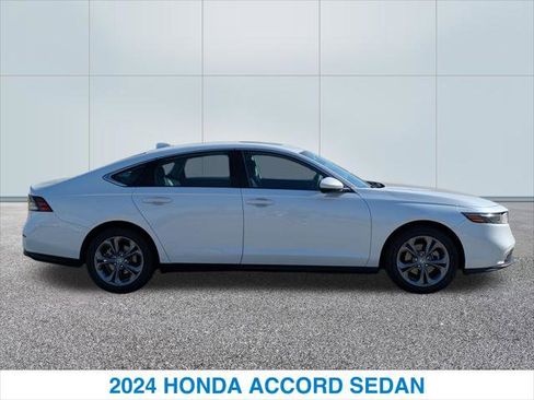 Used 2024 Honda Accord EX image 6
