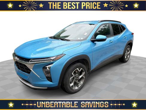Used 2026 Chevrolet Trax LT w/ LT Convenience Package FWD image 1