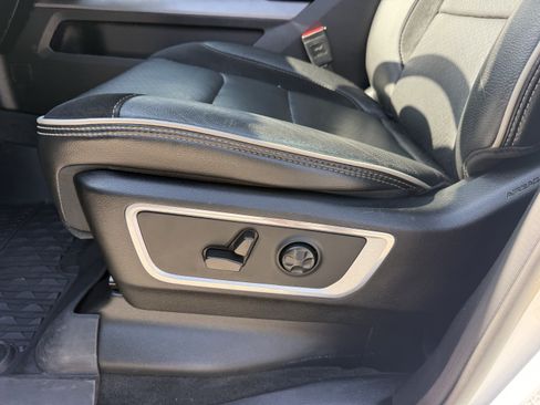 Used 2021 RAM 1500 Laramie w/ Sport Appearance Package AWD/4WD image 29