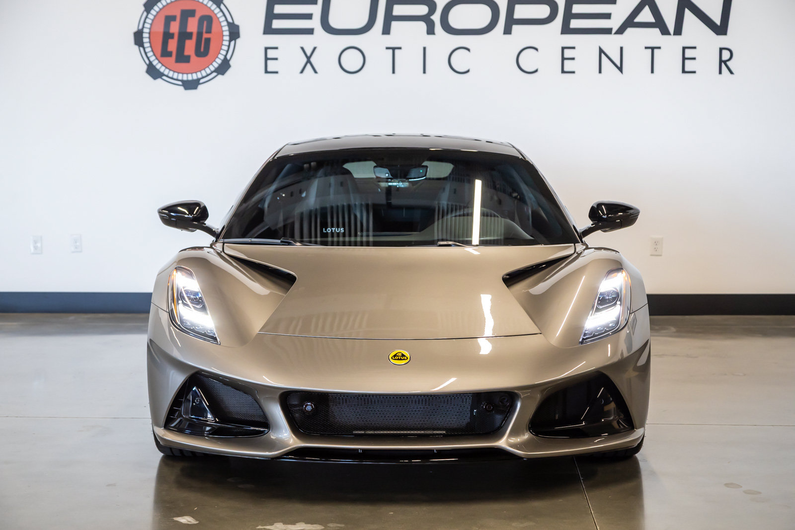 Used 2024 Lotus Emira First Edition RWD image 3