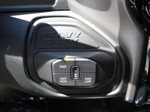 New 2026 RAM 3500 Laramie AWD/4WD image 22