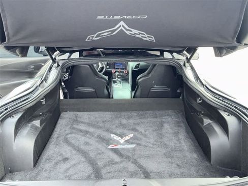 Used 2016 Chevrolet Corvette Z06 w/ 3LZ Preferred Equipment Group image 11