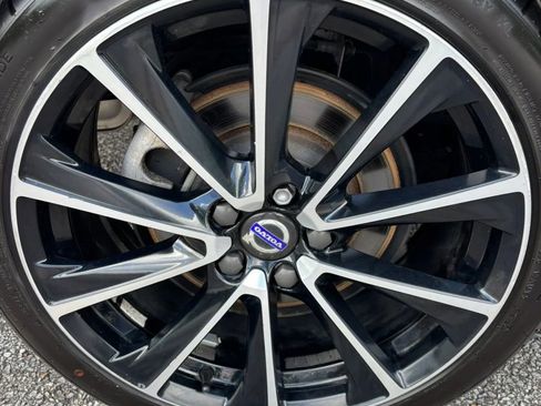 Used 2017 Volvo V60 T5 Premier w/ Convenience Package FWD image 26