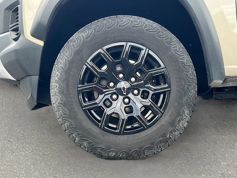 Used 2024 Chevrolet Colorado Trail Boss w/ Advanced Trailering Package AWD/4WD image 27