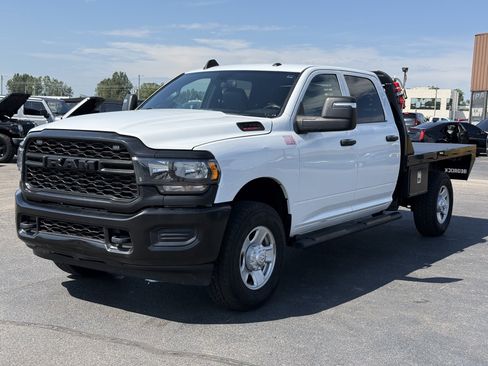 Used 2023 RAM 2500 Tradesman AWD/4WD image 4