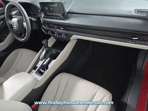 Certified 2023 Honda Accord EX image 22