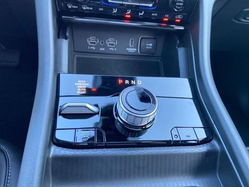 Used 2023 Jeep Grand Cherokee 30th Anniversary image 19