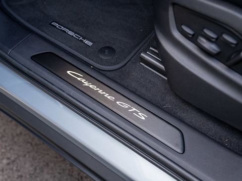 New 2026 Porsche Cayenne GTS image 12