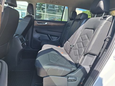 Certified 2026 Volkswagen Atlas SE FWD image 22