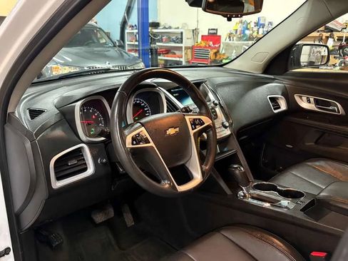 Used 2017 Chevrolet Equinox LT AWD/4WD image 17