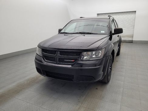 Used 2017 Dodge Journey SE w/ Flexible Seating Group image 15