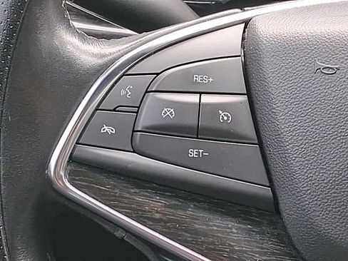 Used 2021 Cadillac XT5 Premium Luxury FWD image 11