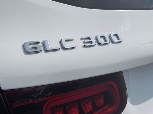 Used 2022 Mercedes-Benz GLC 300 4MATIC image 9