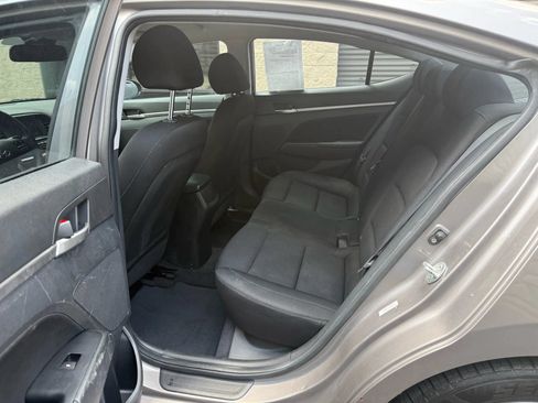Used 2020 Hyundai Elantra SEL w/ Cargo Package (C1) FWD image 27