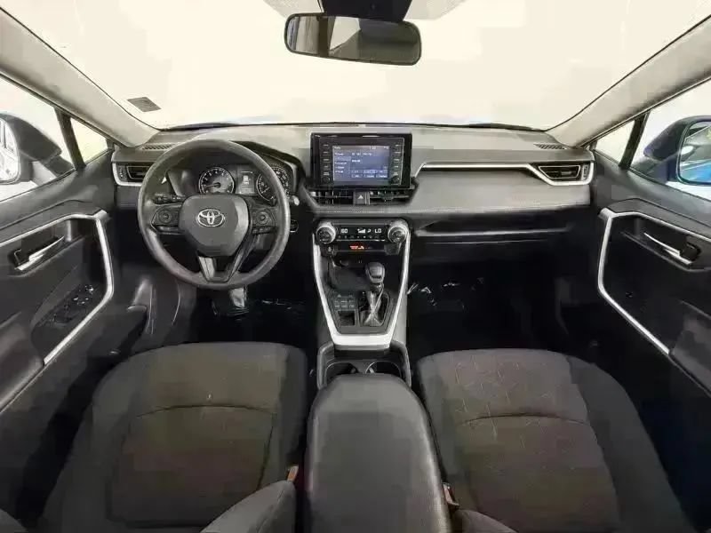 Used 2019 Toyota RAV4 XLE AWD/4WD image 18