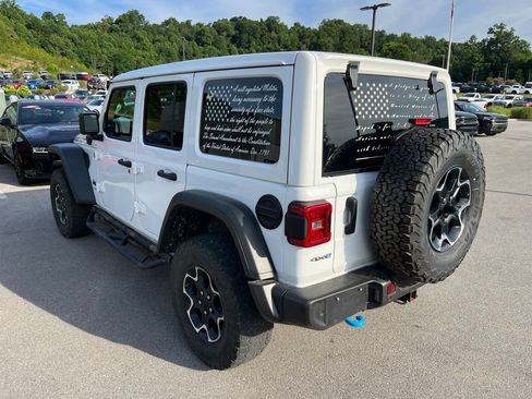 Used 2022 Jeep Wrangler Unlimited Rubicon 4xe w/ Cold Weather Group AWD/4WD image 5