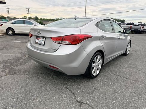 Used 2013 Hyundai Elantra Limited FWD image 5