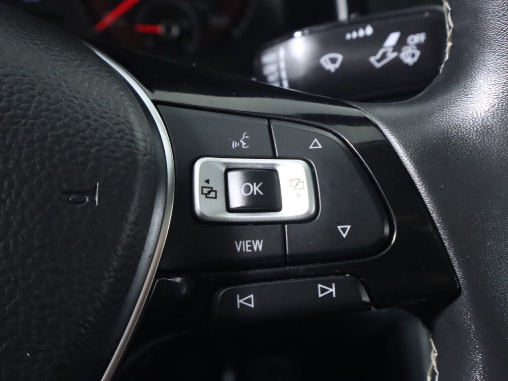 Used 2021 Volkswagen Jetta SE FWD image 13