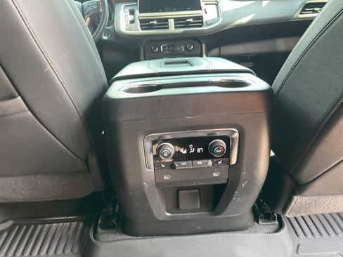 Used 2023 Chevrolet Tahoe High Country w/ Premium Package image 27