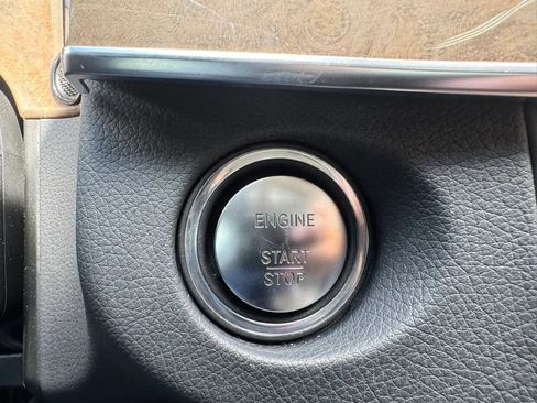 Used 2014 Mercedes-Benz E 350 Sedan image 35