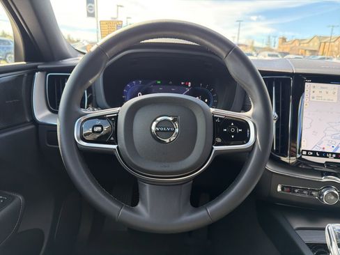 Used 2024 Volvo XC60 B5 Ultimate w/ Protection Package Premier image 10