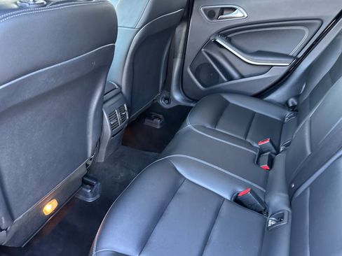Certified 2020 Mercedes-Benz GLA 250 4MATIC w/ Premium Package image 12