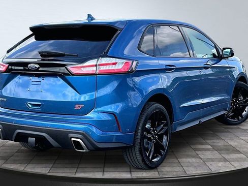 Used 2019 Ford Edge ST w/ Equipment Group 401A image 2