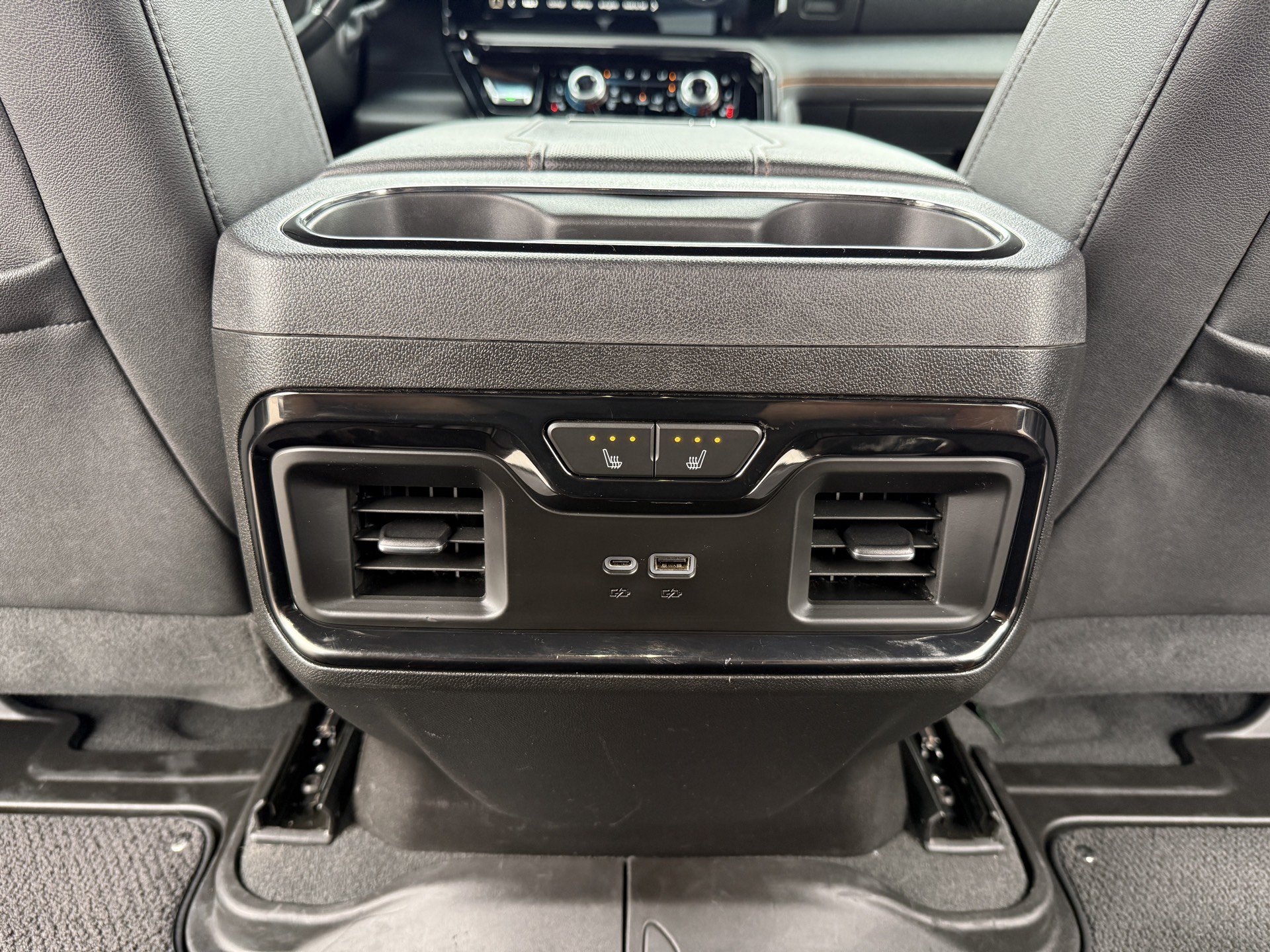 Used 2024 GMC Sierra 2500 AT4 w/ AT4 Preferred Package AWD/4WD image 30