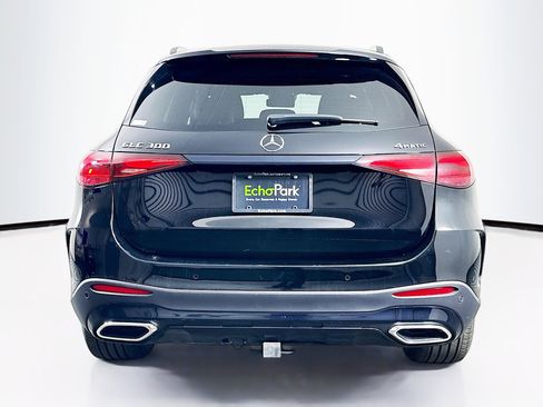 Used 2024 Mercedes-Benz GLC 300 4MATIC w/ AMG Line image 7