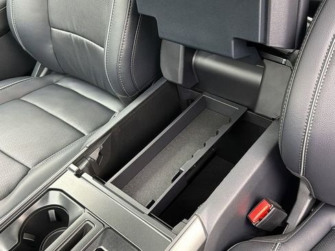 Used 2025 Ford F150 Lariat image 26