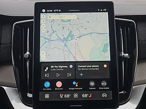 Used 2025 Volvo XC90 T8 Ultra w/ Protection Package Premier image 7