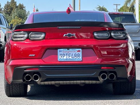 Used 2022 Chevrolet Camaro SS RWD image 6