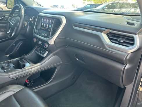 Used 2023 GMC Acadia SLT FWD image 40