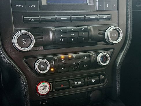 Used 2017 Ford Mustang Coupe image 19