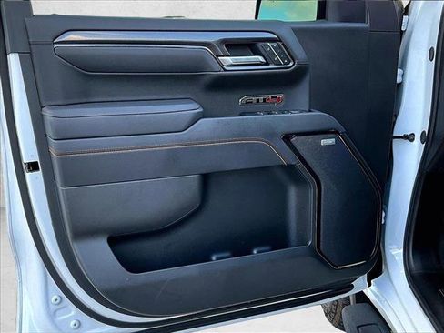 Certified 2025 GMC Sierra 1500 AT4 w/ AT4 Premium Package image 18