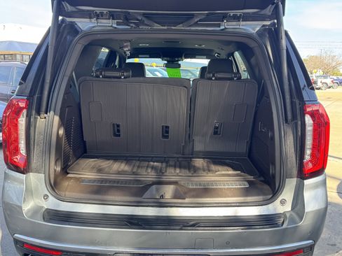 Used 2024 GMC Yukon Denali image 11