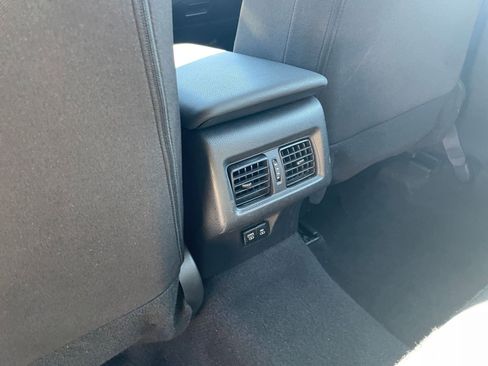 Used 2025 Toyota Camry LE image 24