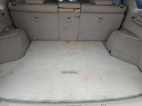 Used 2005 Lexus RX 330 FWD image 24