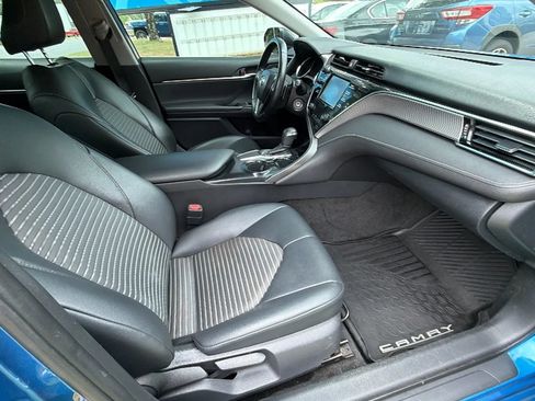 Used 2018 Toyota Camry SE FWD image 21