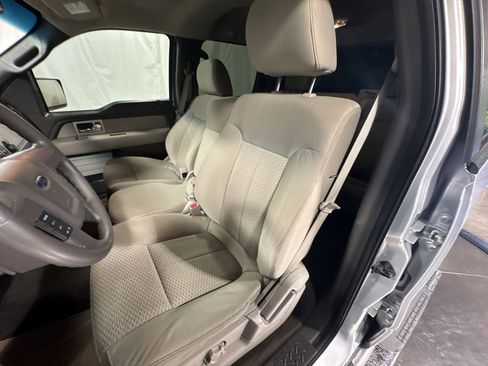 Used 2010 Ford F150 XLT image 17