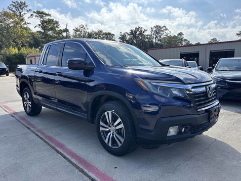 Used 2017 Honda Ridgeline RTS image 4