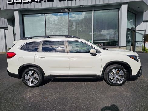 Certified 2025 Subaru Ascent Premium AWD/4WD image 8