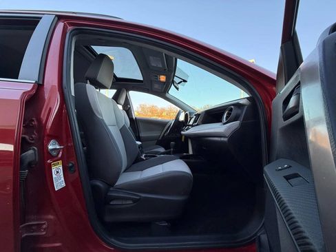 Used 2013 Toyota RAV4 XLE AWD/4WD image 21