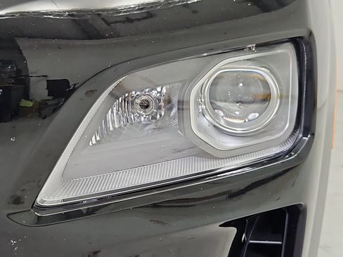 Used 2021 Hyundai Kona Limited w/ Cargo Package FWD image 10