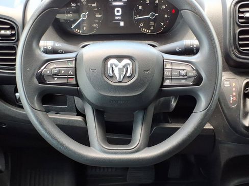 Used 2025 RAM ProMaster 2500 w/ Convenience Group FWD image 14